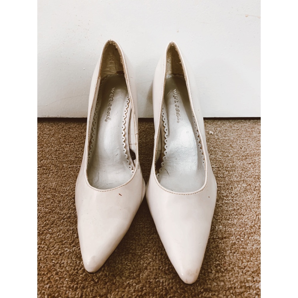 Wet Seal Pointed White Heels